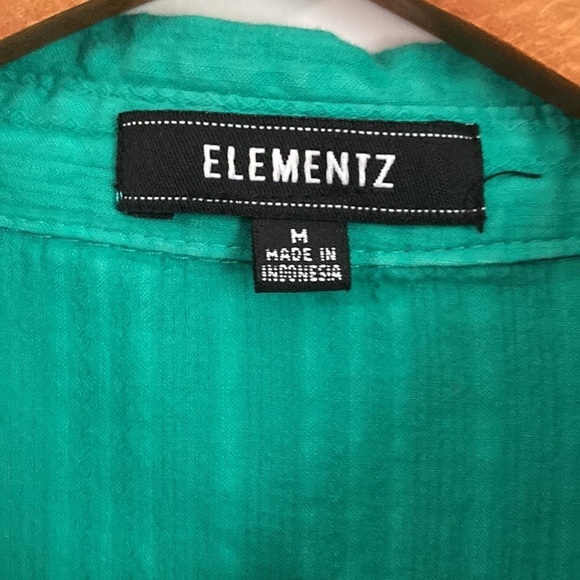 Elementz M Green Blouse🍀 - Picture 2 of 8